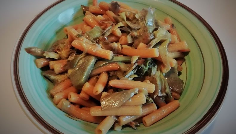 pasta di legumi con lenticchie rosse e carciofi